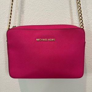 Michael Kors Jet Set Crossbody Bag in Wild Berry